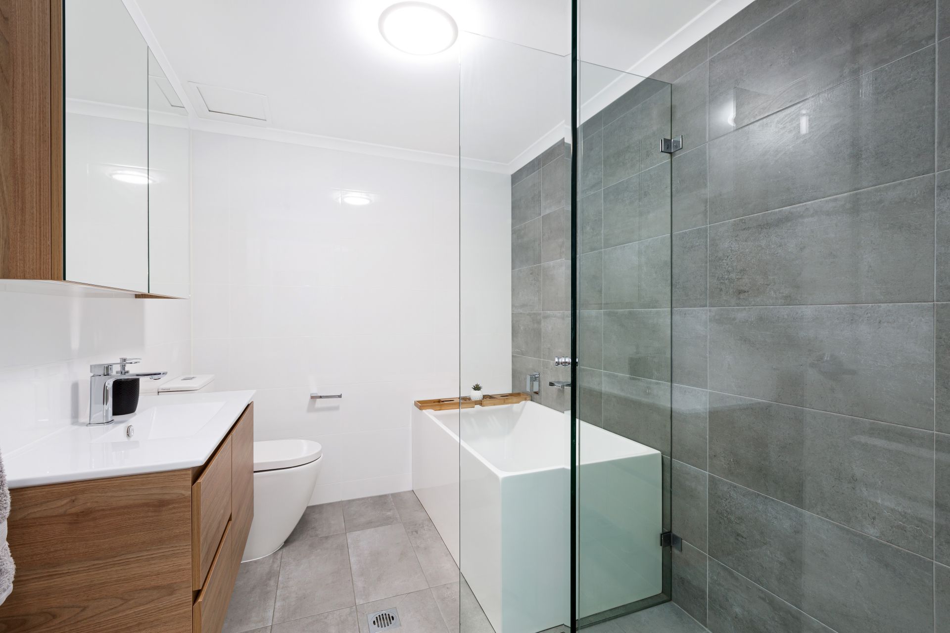 22/18-22 Gray Street, SUTHERLAND, Sutherland - Thumbnail 4
