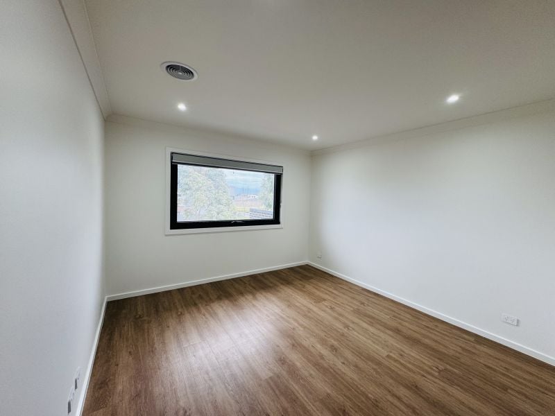 96 The Parade, Wollert