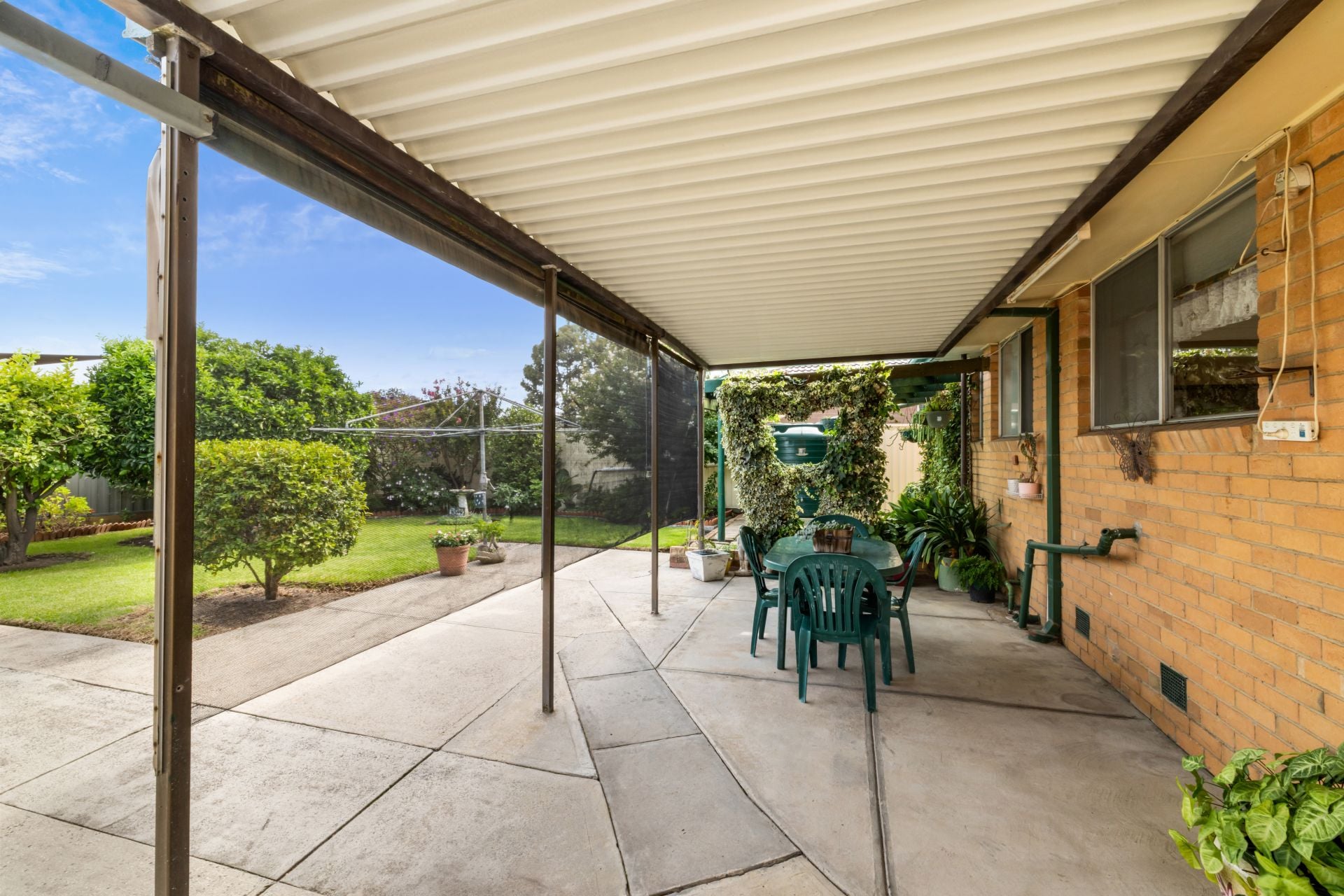Comfortable Family Living With Space And Versatility