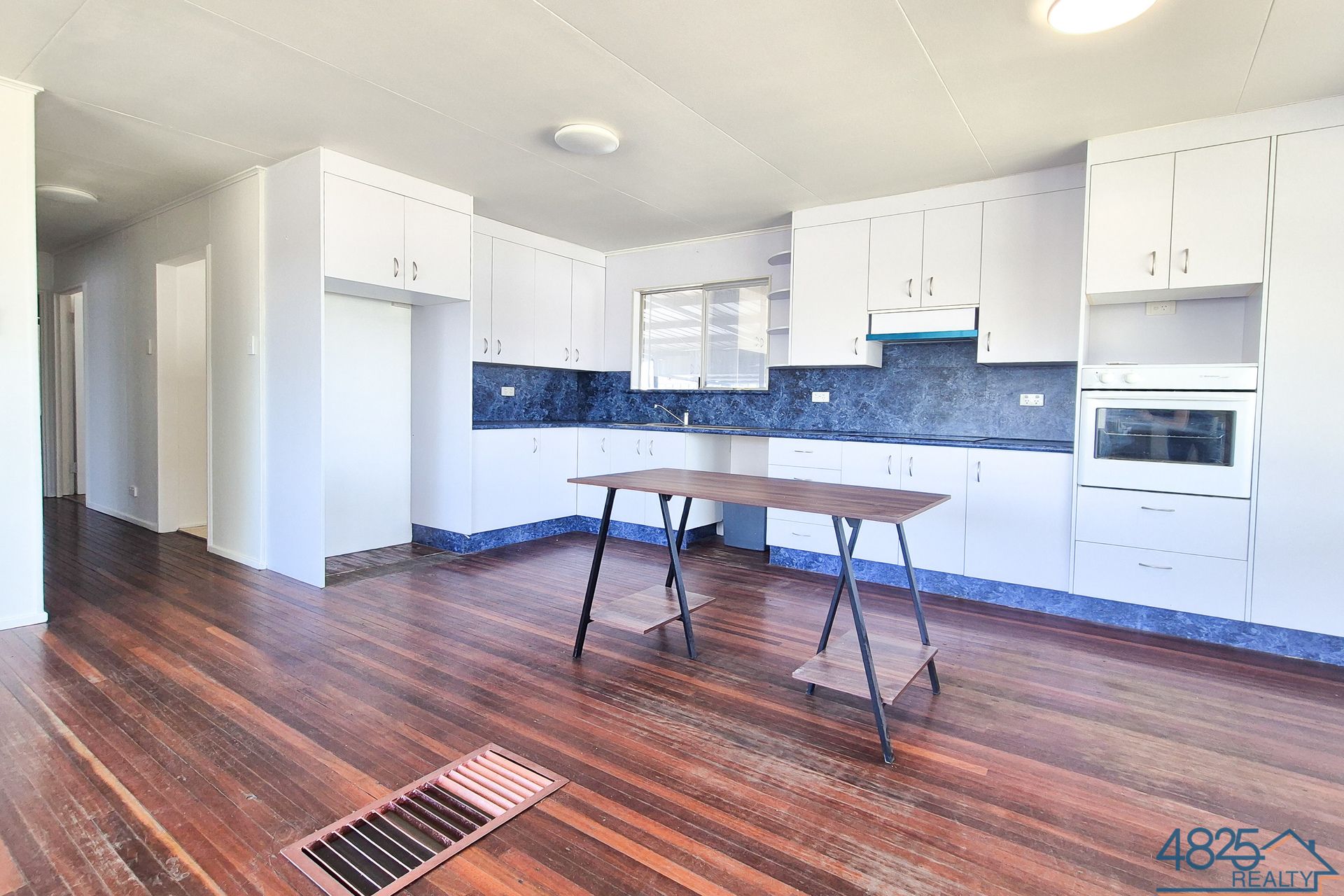 98 West Street Mount Isa QLD, Mount Isa City - Thumbnail 4