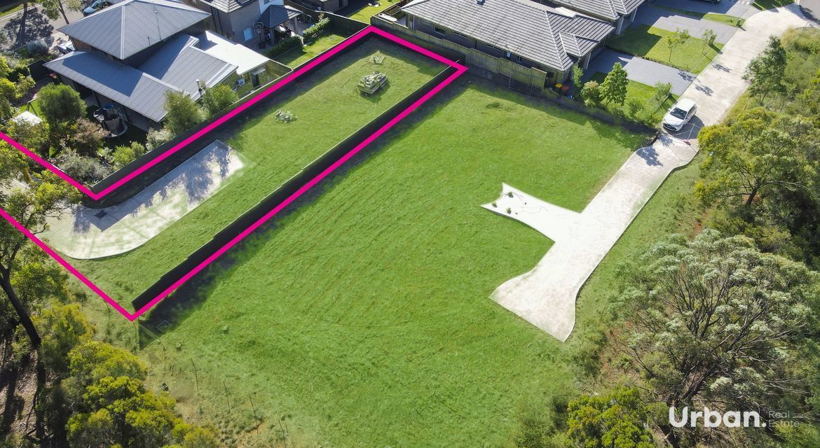 Colebee 50 Sugarloaf Crescent