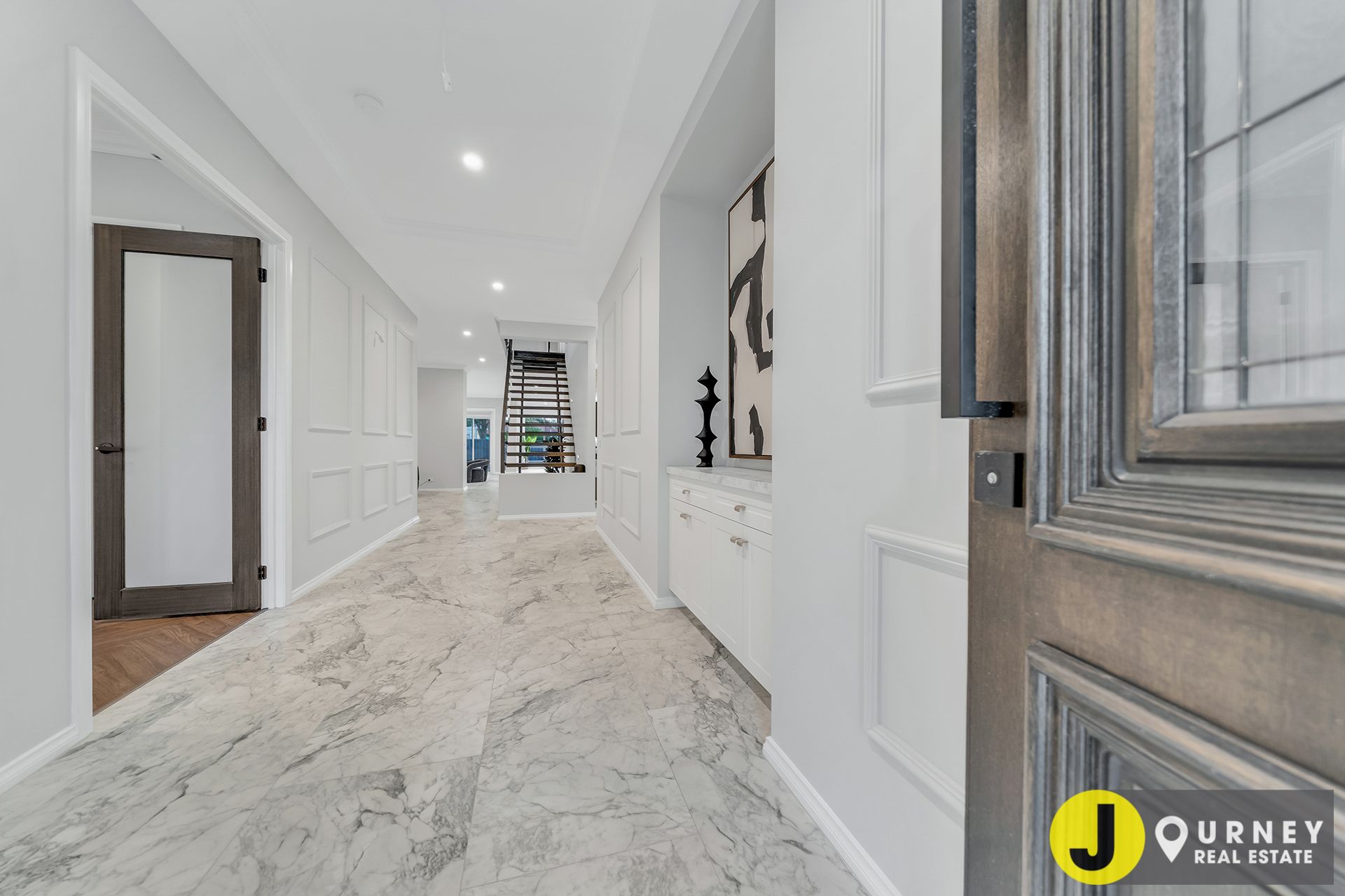18 Highfield Avenue, Mulgrave VIC, Mulgrave - Thumbnail 5