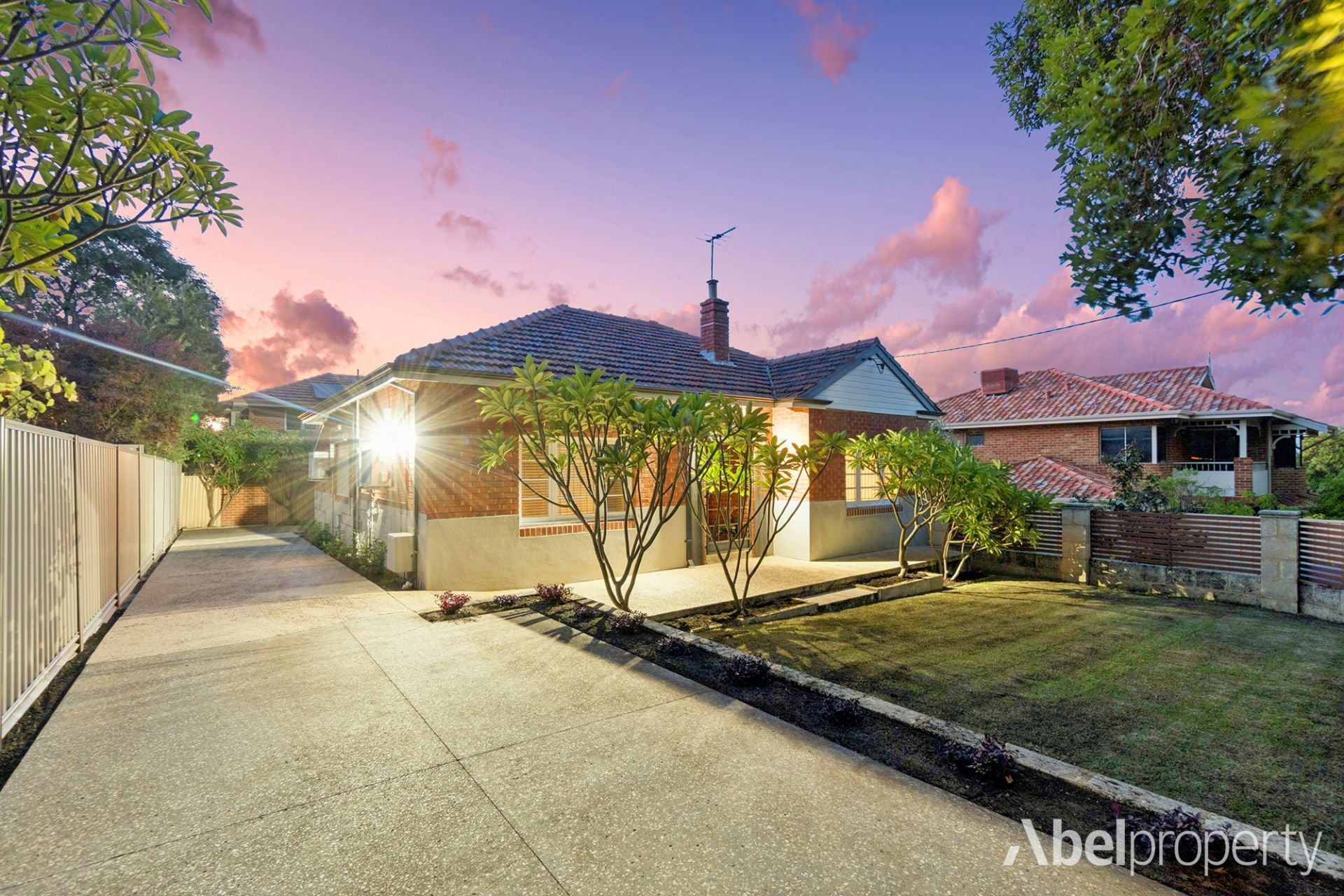 25 Highlands Road Joondanna WA, Joondanna - Thumbnail 3