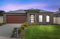 8 Ponting Way, Baranduda VIC