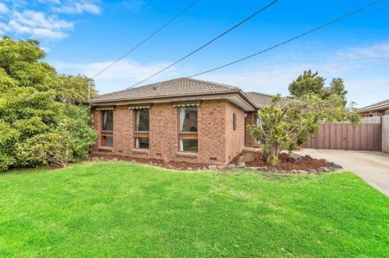 29 McIntyre Drive Altona VIC, Altona - Thumbnail 2