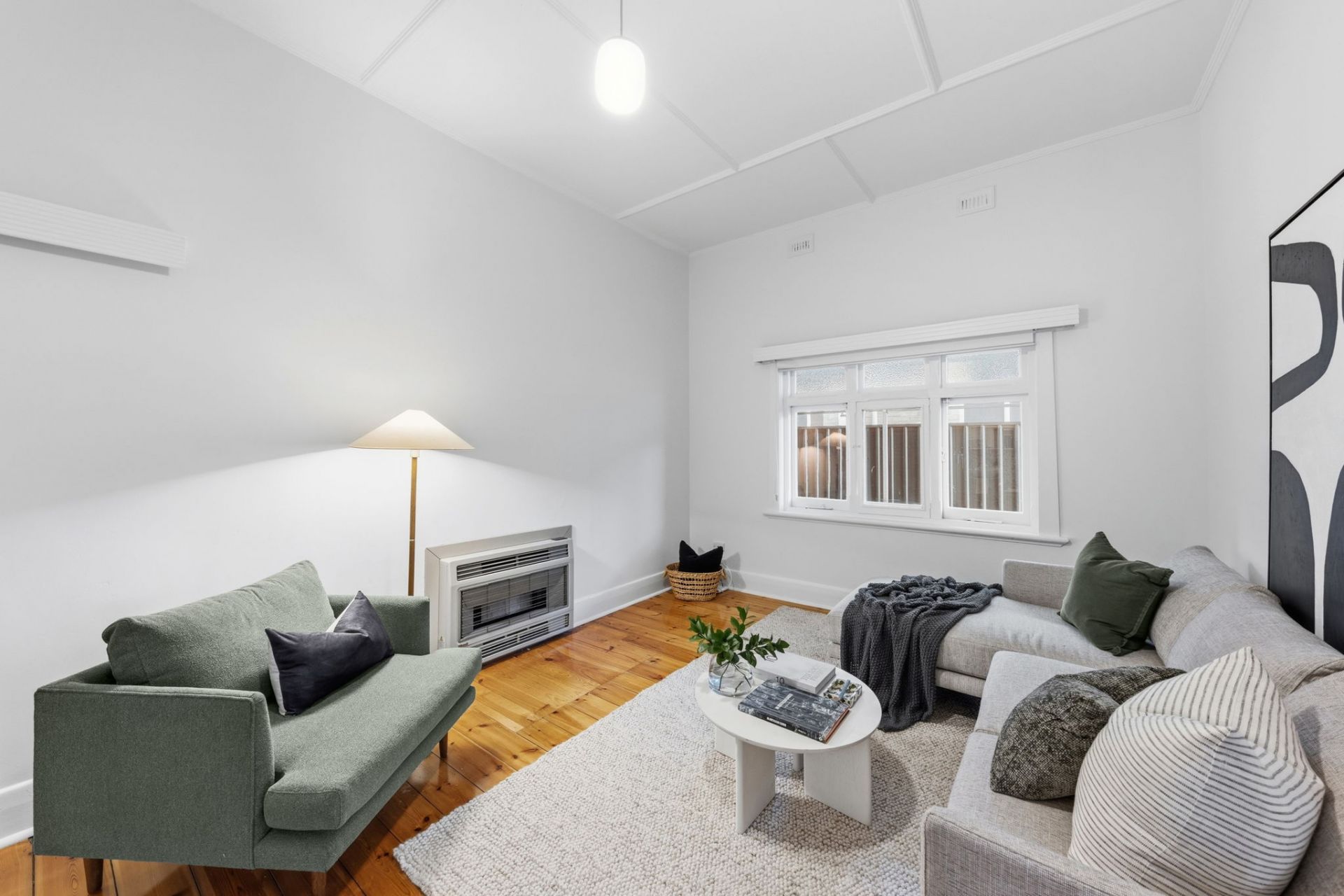 33 Kingsley Avenue, West Croydon, West Croydon - Thumbnail 3