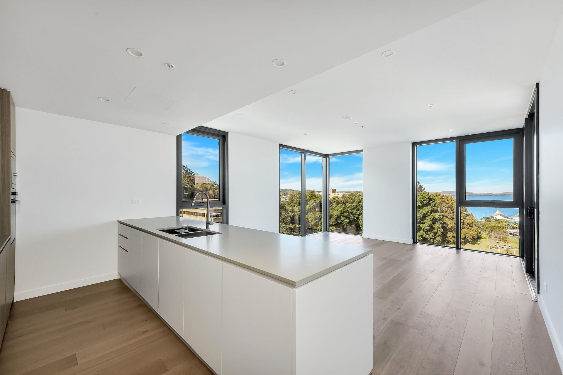 907/36 Baker Street, Gosford NSW, Gosford - Thumbnail 7