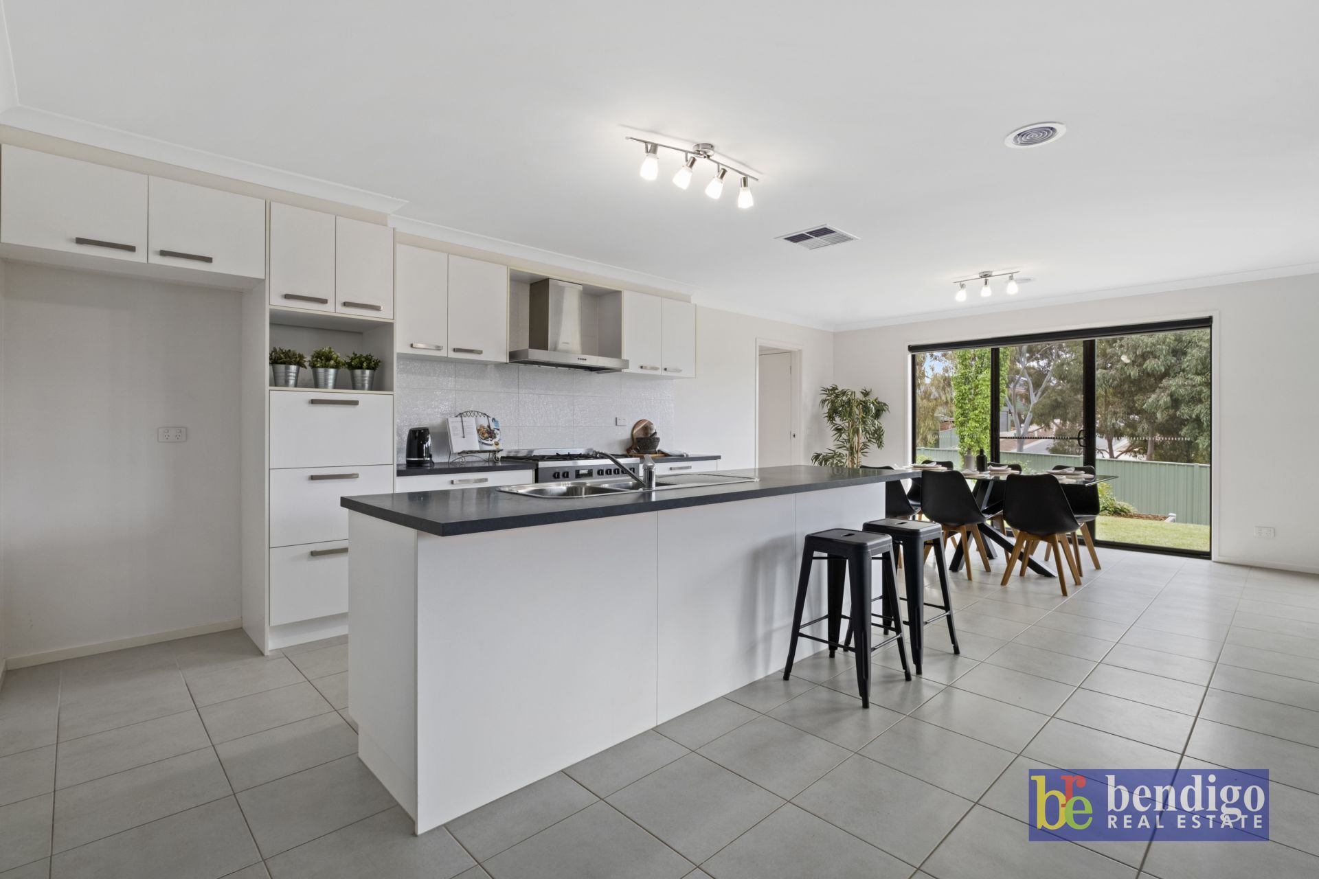 16 Futura Avenue Golden Square VIC, Square - Thumbnail 3