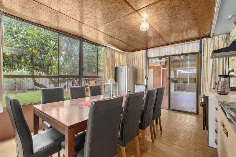 12 Heather Avenue, Thomastown