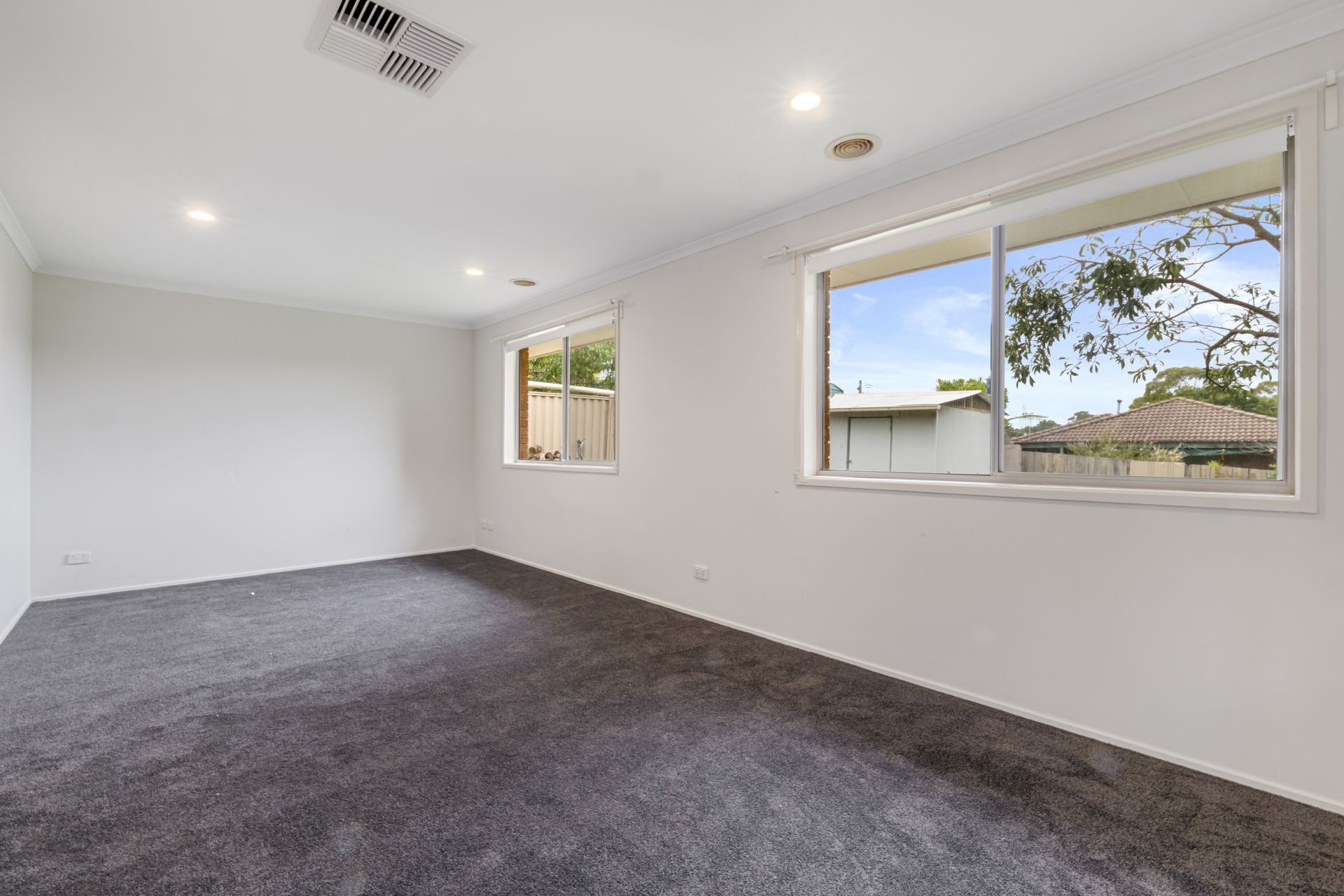 Spacious, Renovated Family Home with Fantastic Outdoor Entertaining