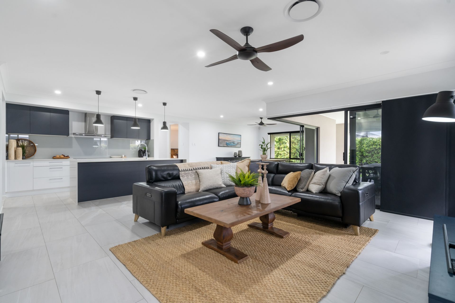 37 Amazon Circuit, Helensvale - Thumbnail 3