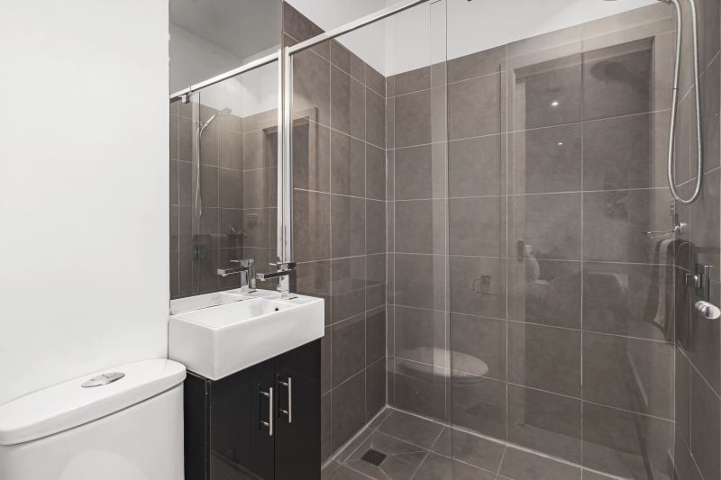 2/21 William Street, Lalor