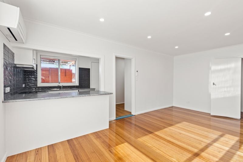 16 Winslow Avenue, Lalor