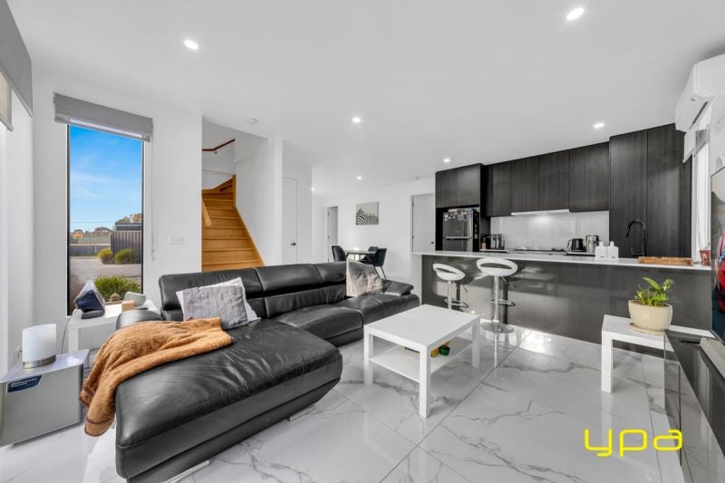 2/76 Marklin Street Cranbourne VIC, Cranbourne - Thumbnail 2