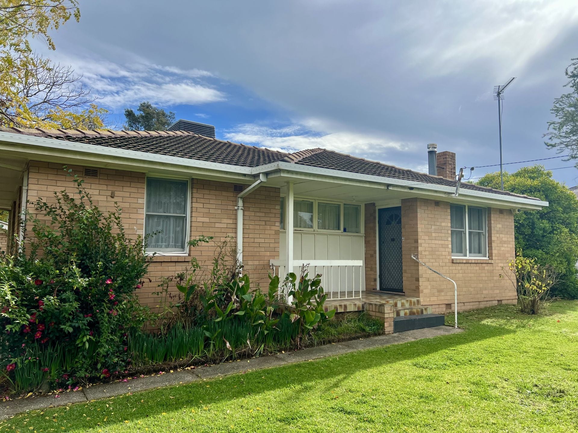 32 Victor Street, Cowra NSW, Cowra - Thumbnail 2