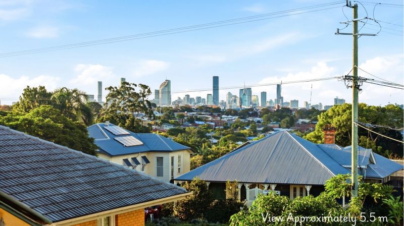 A unicorn in Tarragindi - Rebuild with City Views, Hold with Triple Income I The Possibilities Are Endless