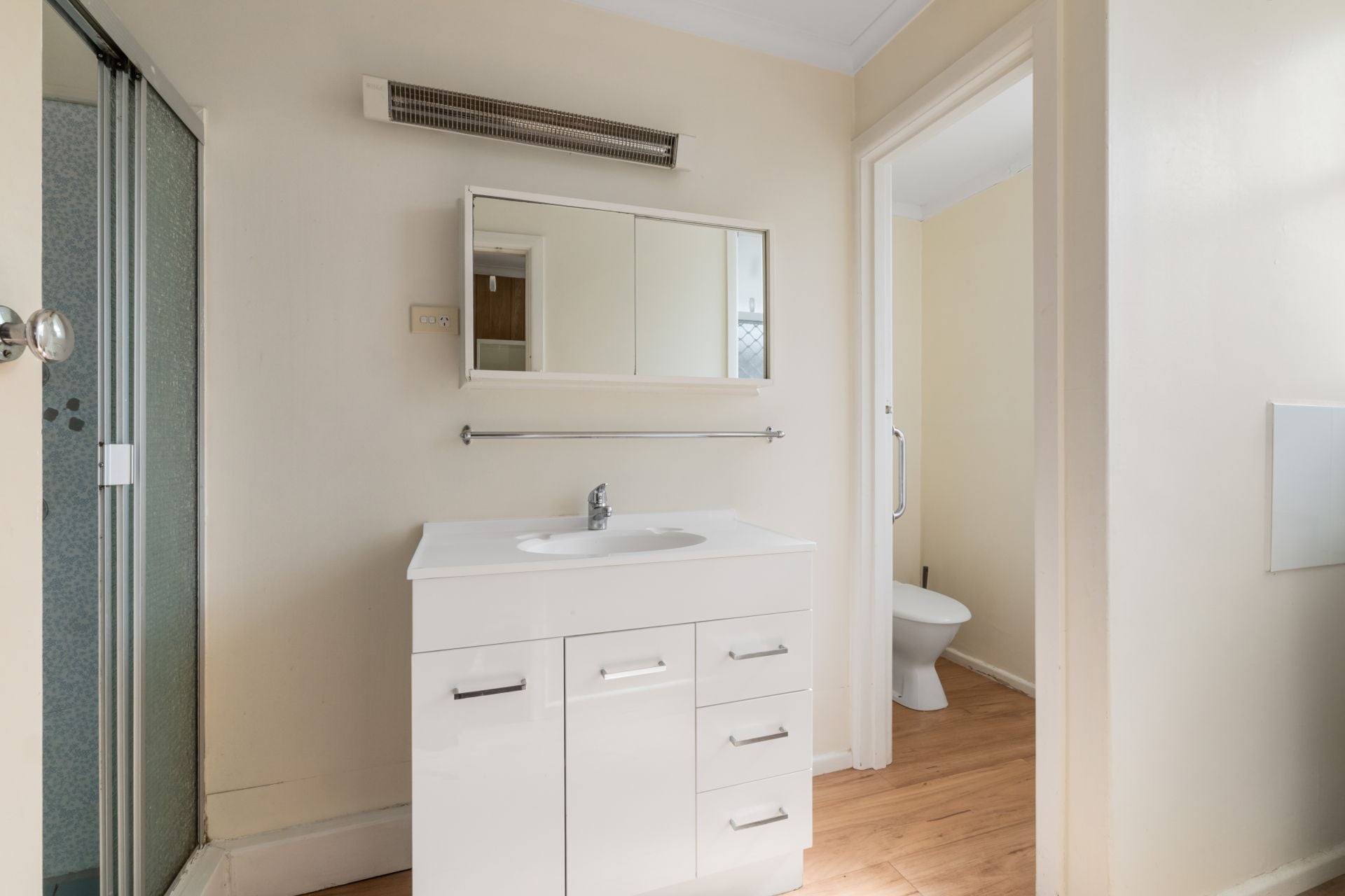 COMFORTABLE TWO-BEDROOM UNIT