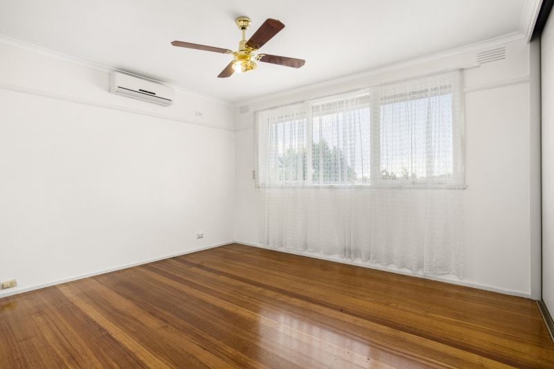 11 Henry Court, Epping