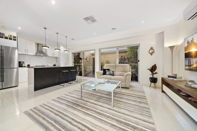 15 Snapdragon Street, South Morang