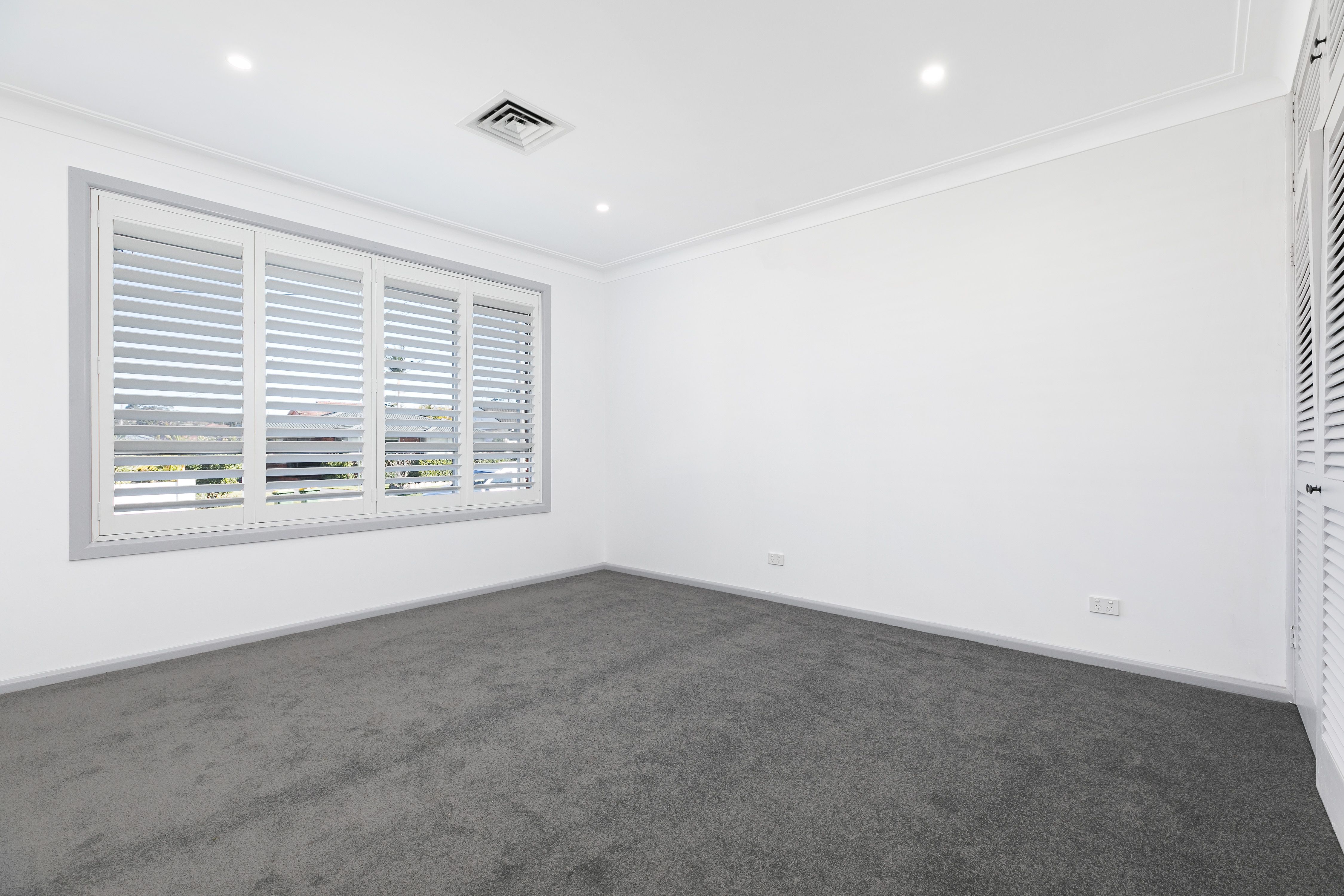 15 Queanbeyan Avenue MIRANDA 2228