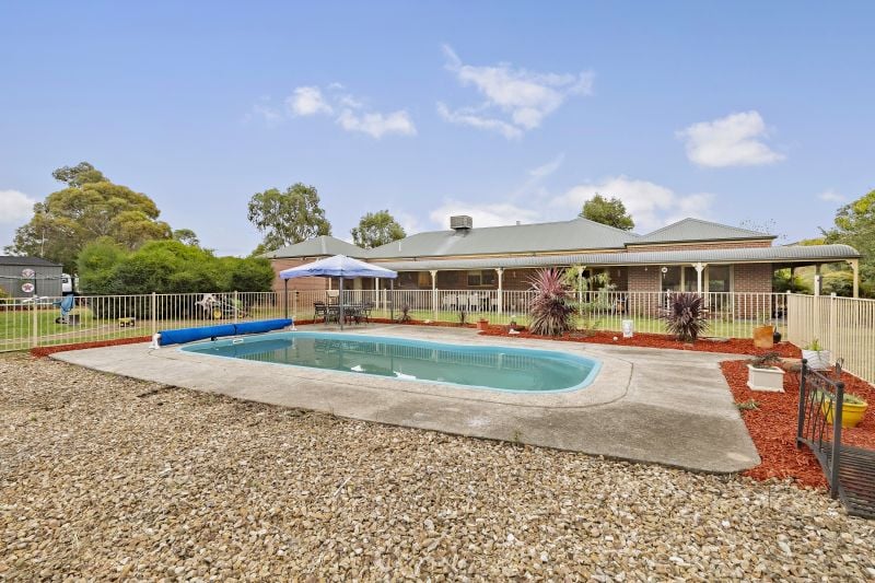 6 Retland Drive, Whittlesea