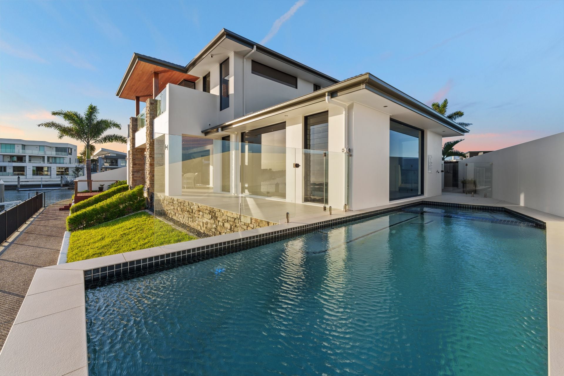 61 Knightsbridge Parade East, Sovereign Islands QLD 4216, Sovereign Islands - Thumbnail 7