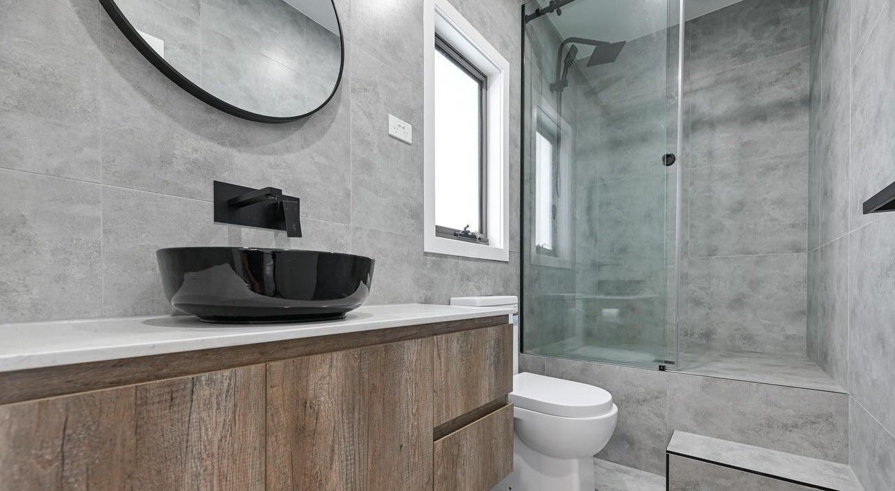 Two Bedroom Spacious Townhouse!