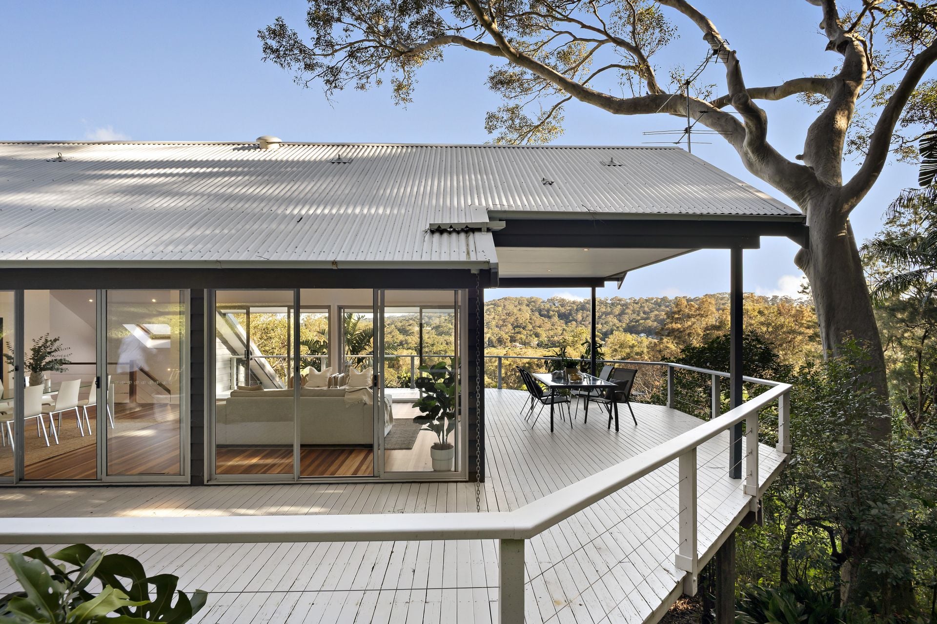 51 Dolphin Crescent, Avalon Beach NSW