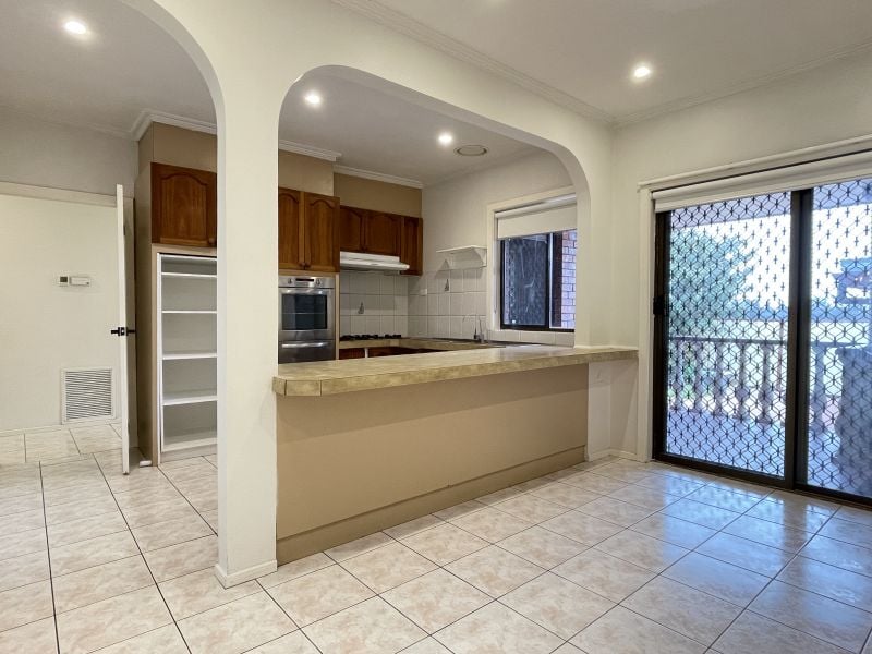 21 Lockwood Grove, Thomastown