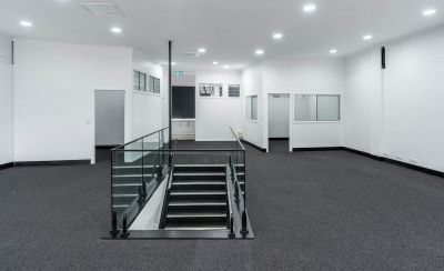 REFURBISHED OFFICE WITH CHARACTER FEATURES