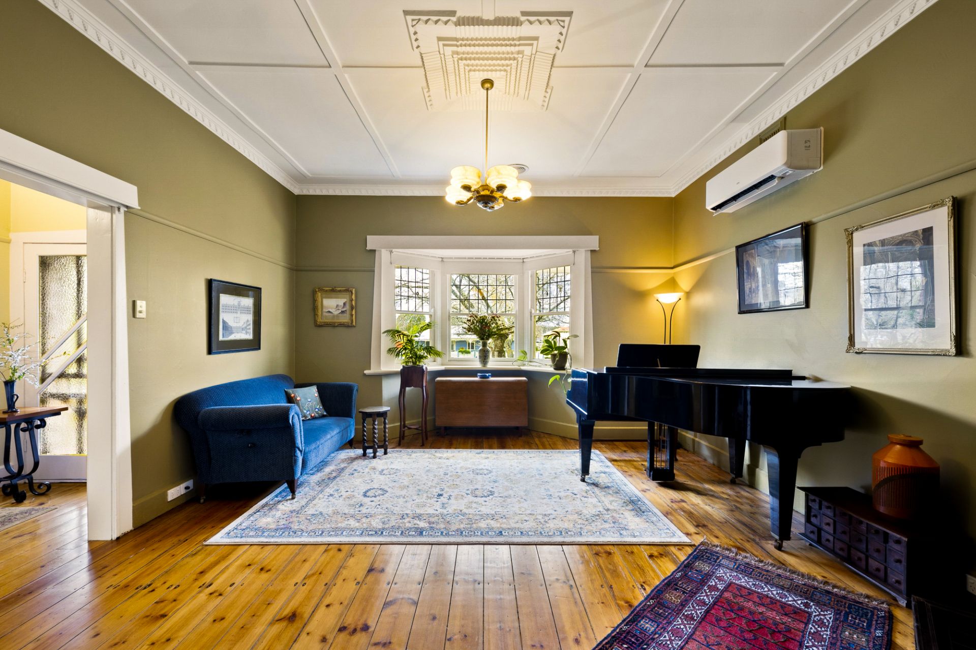 4A Campbells  Crescent, Redan, Redan - Thumbnail 3