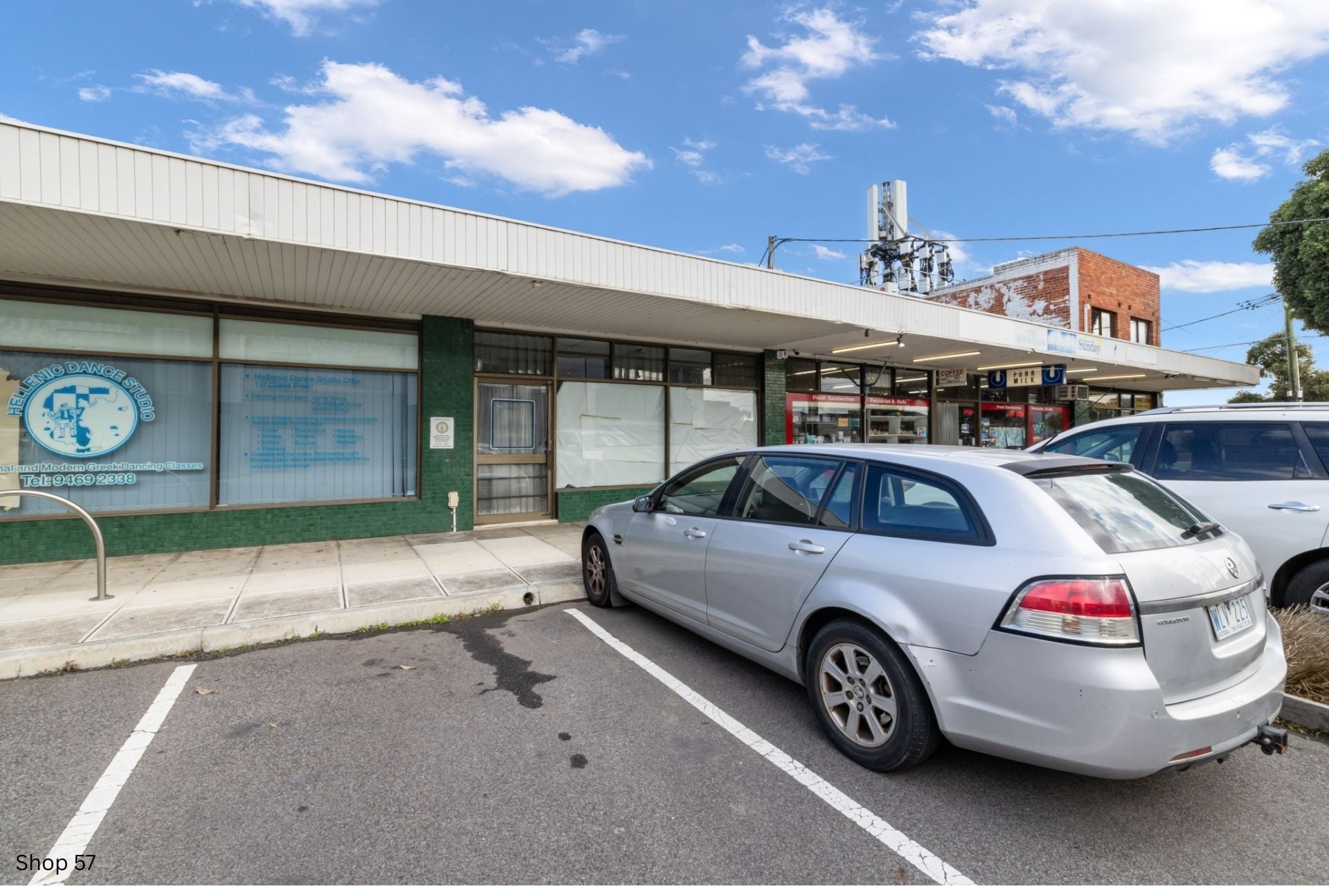2 LOCK UP SHOPS
BLANK CANVAS
