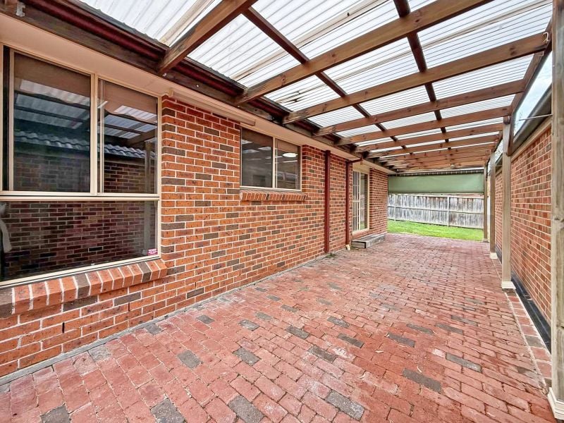 Well-Presented Family Home in the Popular Cascades Estate