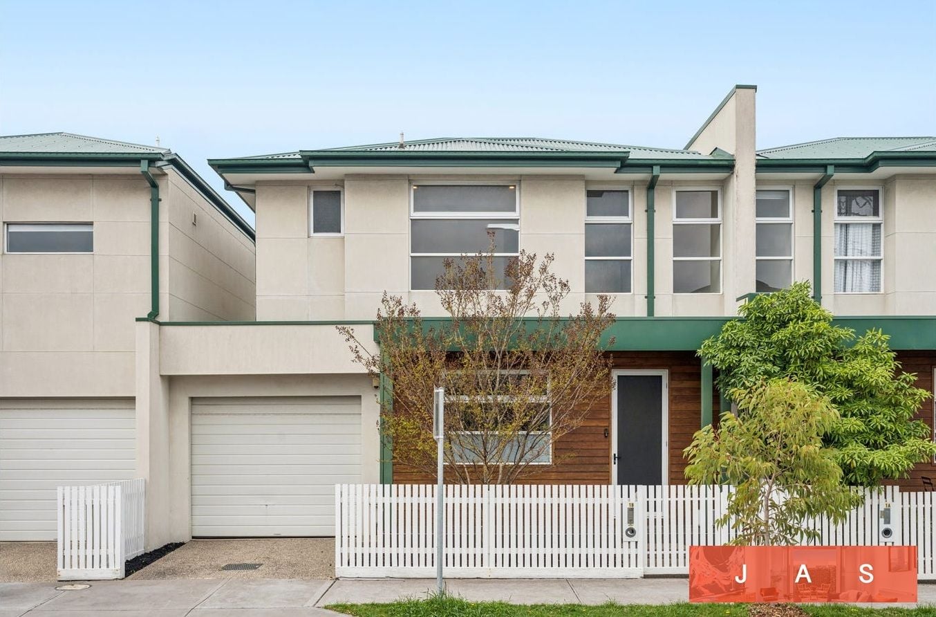 1B Loch Street Yarraville VIC, Yarraville - Thumbnail 2