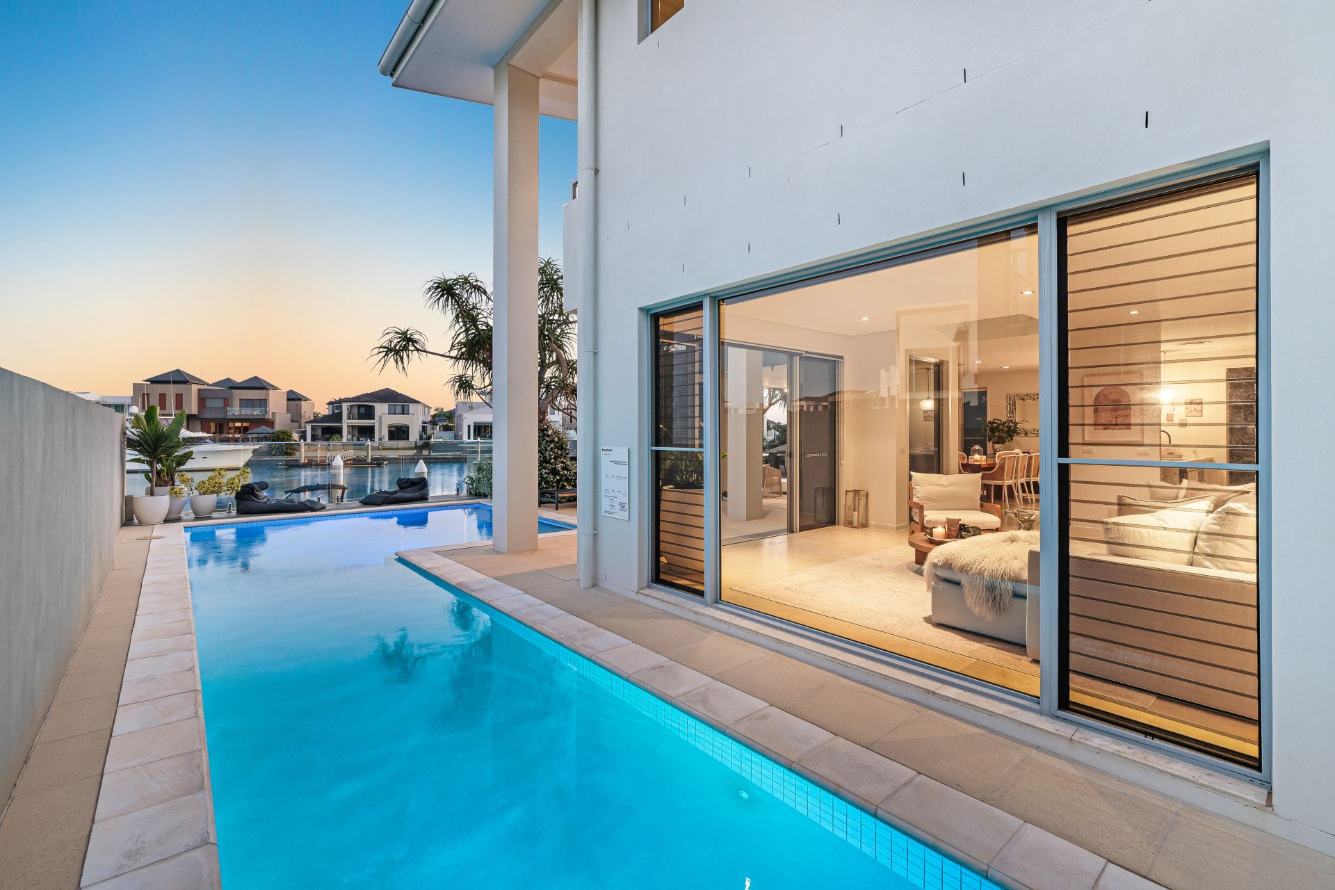 4 Westminster Court, Sovereign Islands QLD 4216, Sovereign Islands - Thumbnail 2