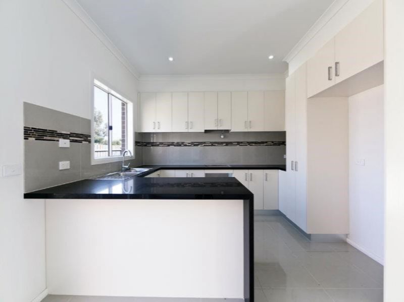6/35-37 Fitzpatrick Drive, Altona Meadows - Thumbnail 4