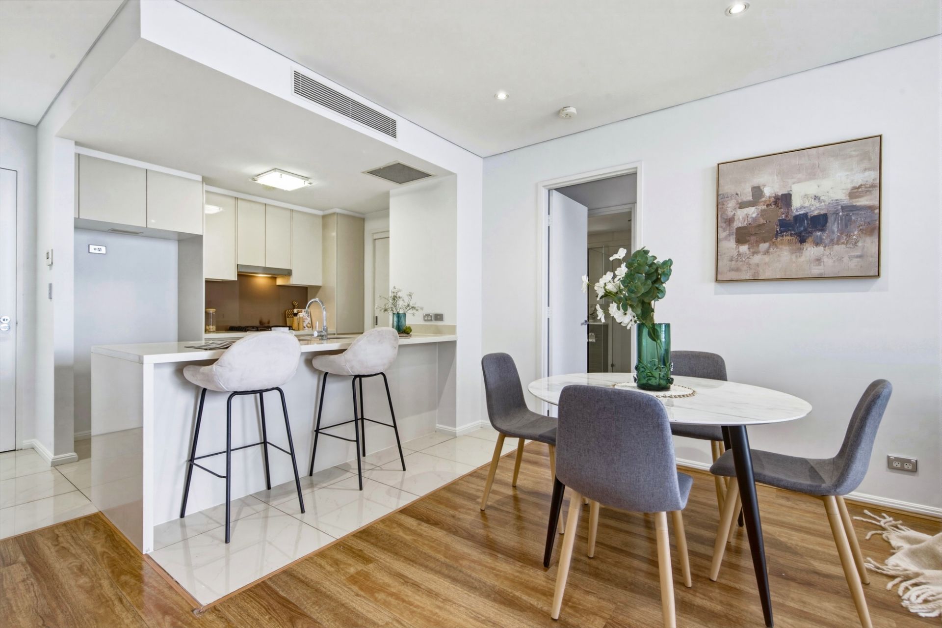 126/28 Ferntree Place, Epping, Epping - Thumbnail 6