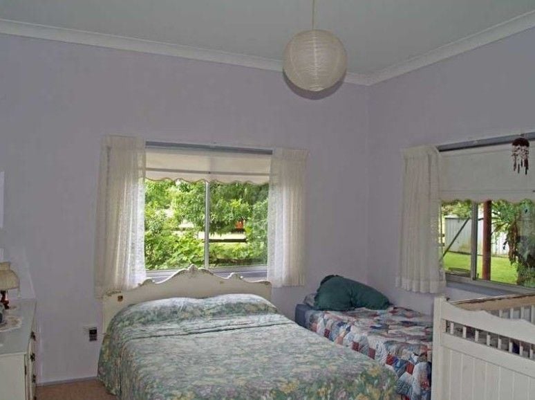 3 Bedroom, 1 Bathroom tranquil home in Belmore River, Belmore River - Thumbnail 6