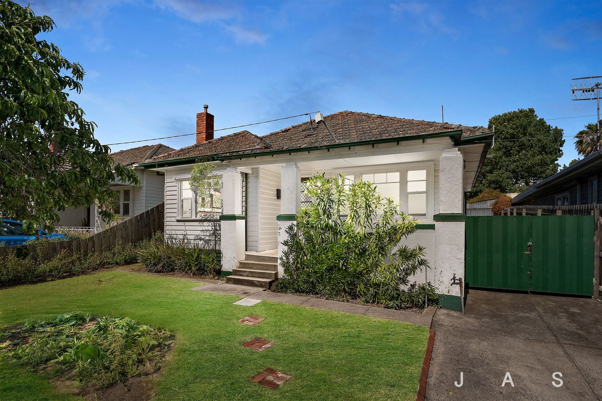 69 Eirene Street, Yarraville, Yarraville - Thumbnail 2
