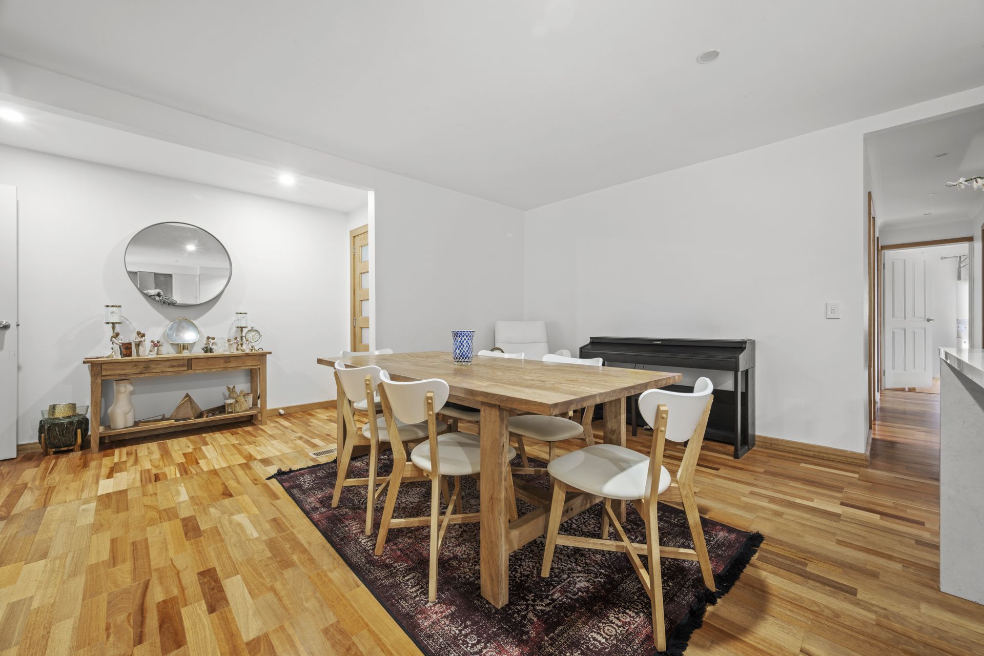 25 Carlisle Drive, Epping, Epping - Thumbnail 3