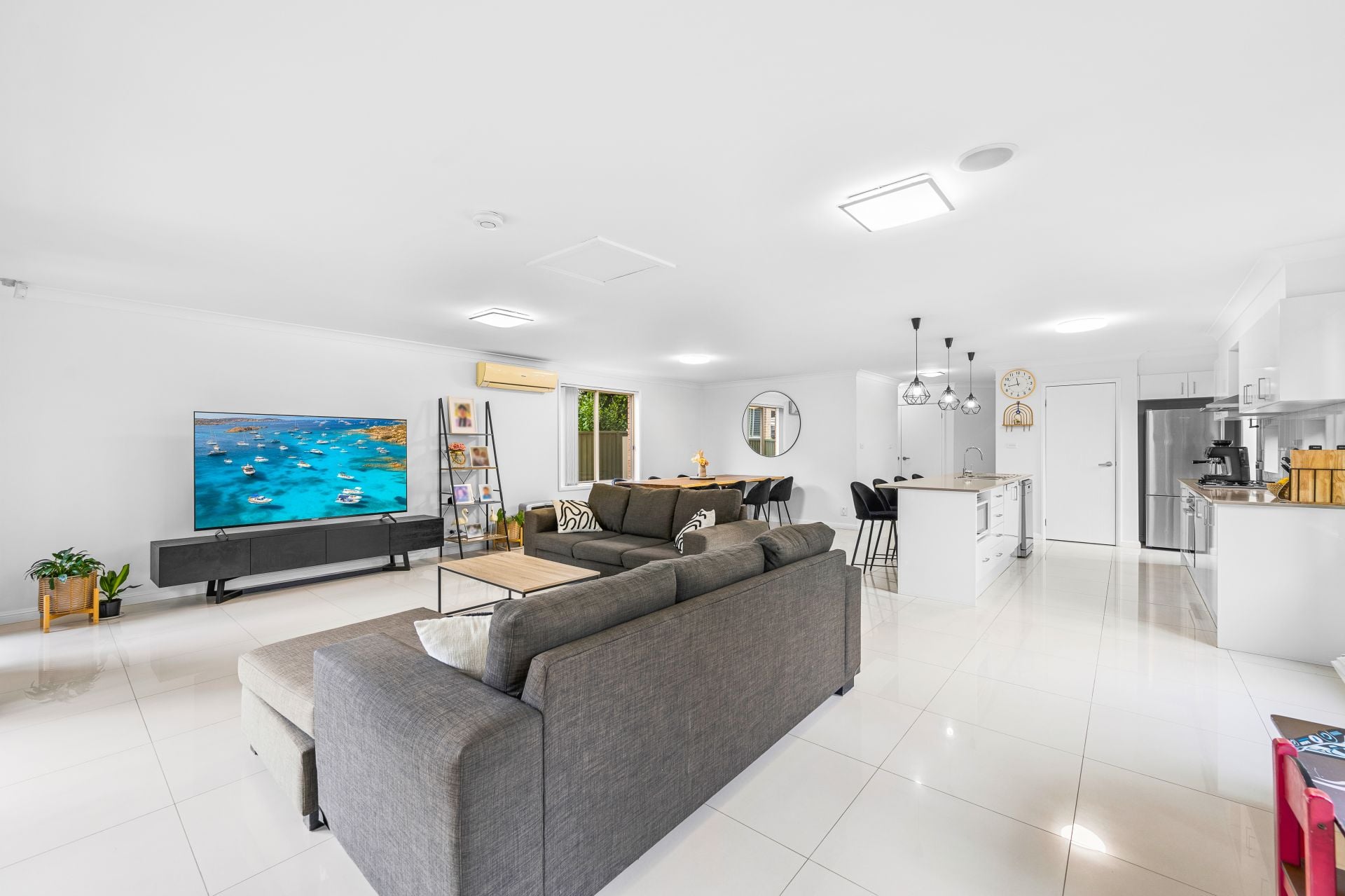 41 Leonay Street Sutherland NSW, Sutherland - Thumbnail 2