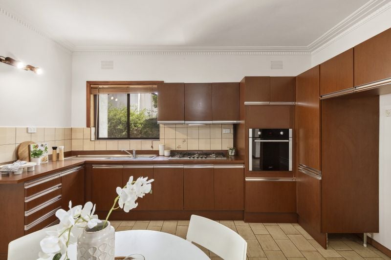 27 Broadhurst Avenue, Reservoir