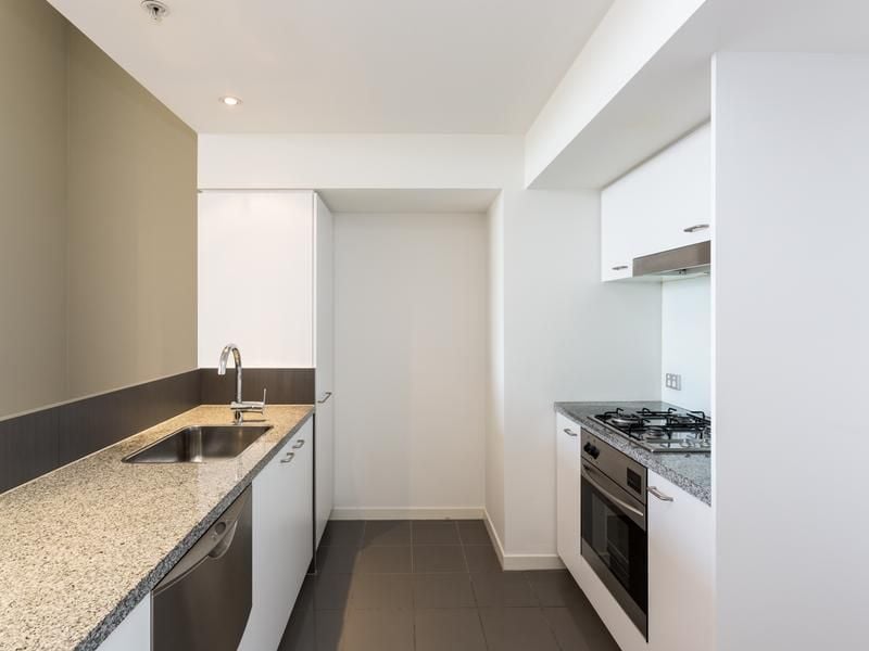 507/220 Commercial Road, Prahran - Thumbnail 4