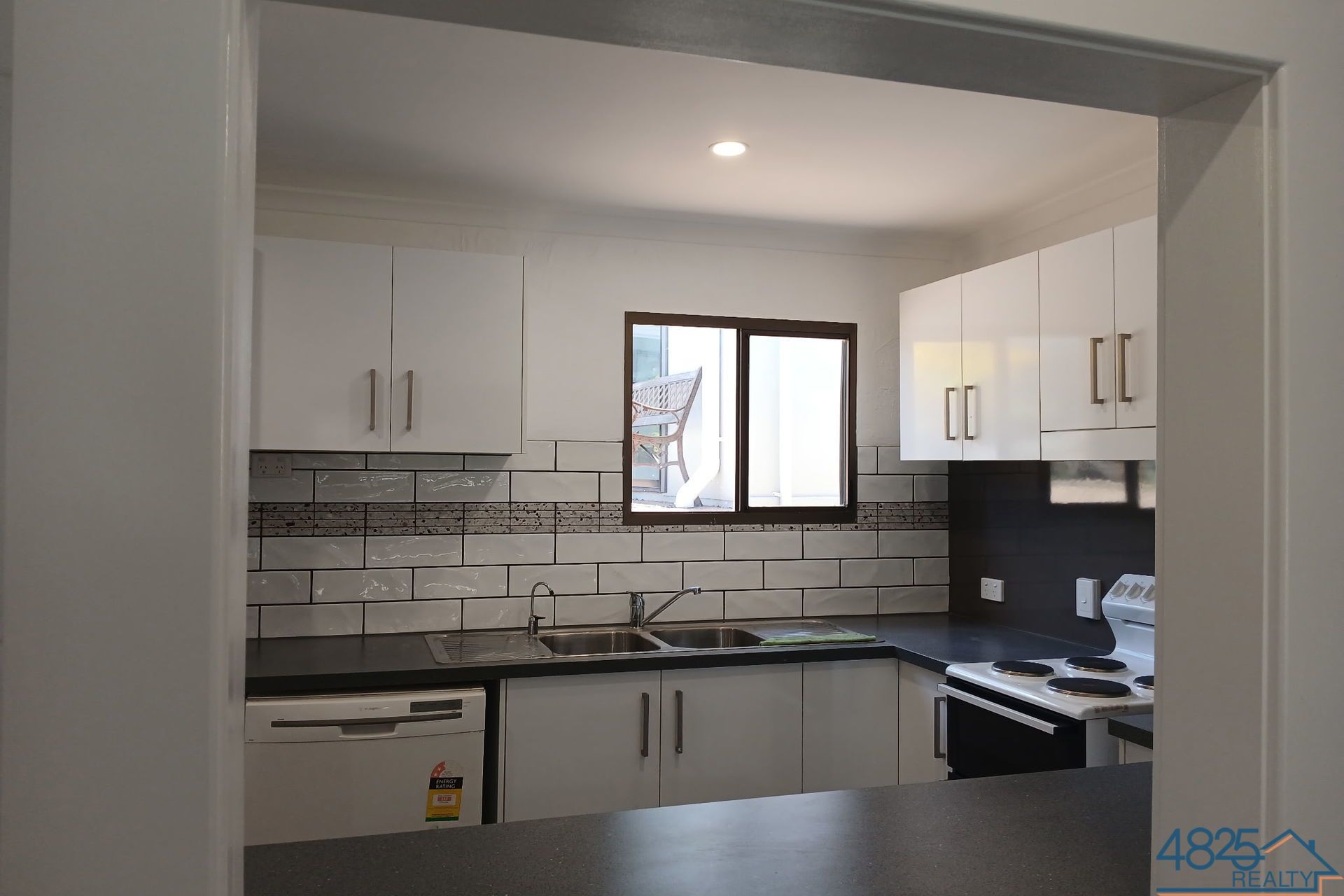 69 Deighton Street Mount Isa QLD, Mount Isa City - Thumbnail 5