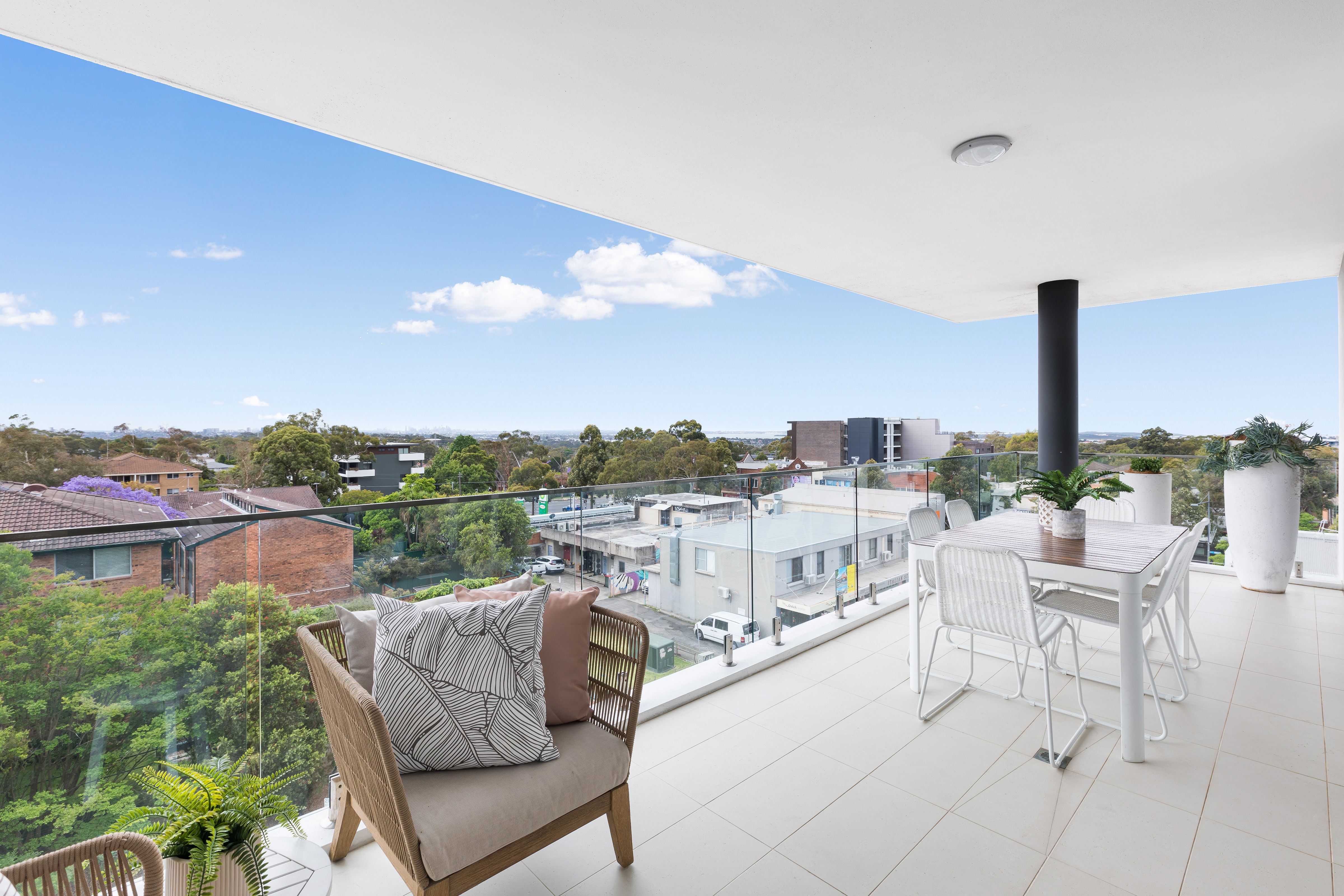 15/4 Warburton Street GYMEA 2227
