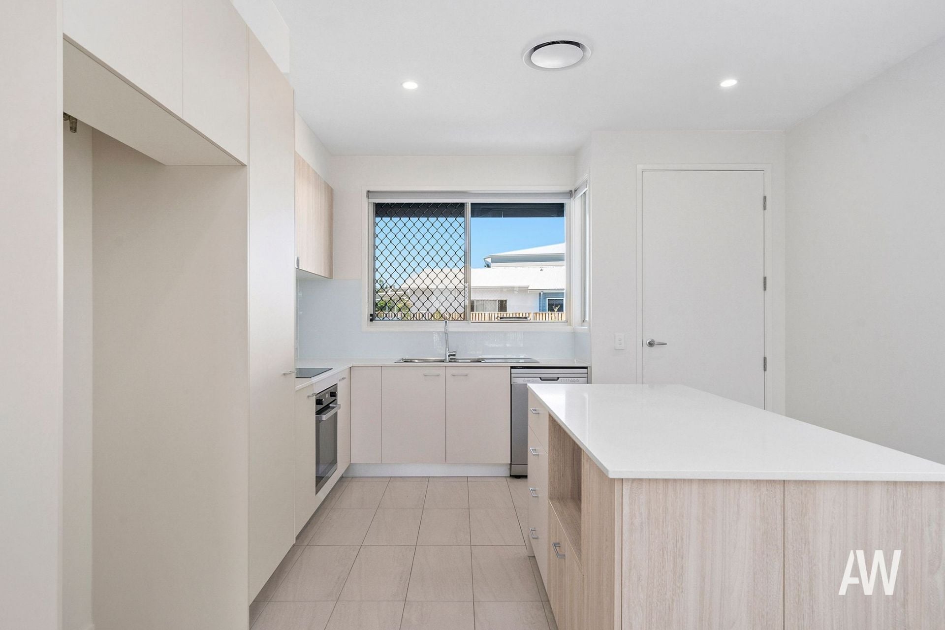 613 Tide Avenue Maroochydore QLD, Maroochydore - Thumbnail 5