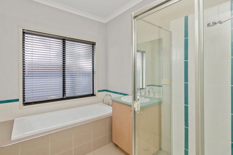 37 Cheltenham Close, Craigieburn