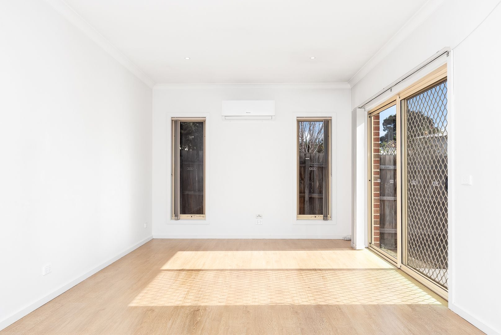 Low-Maintenance Living in a Convenient Location