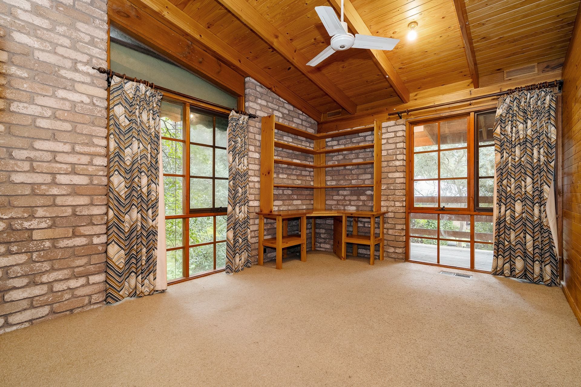 137 Scenic Crescent, Eltham North, Eltham North - Thumbnail 6