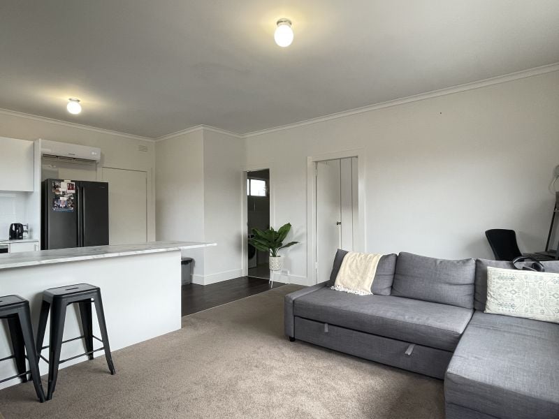 8/25 Newton Crescent, Lalor